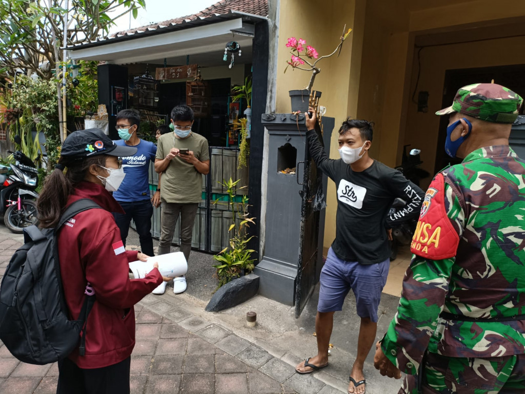 Pelaksanaan Kegiatan Tracing dan Test Swab Lapangan di Kelurahan Benoa, Kec. Kuta Selatan
